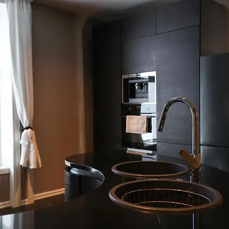 Exclusive With Private Balcony In 아파트 *