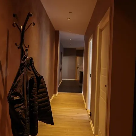 Exclusive With Private Balcony In 아파트 *